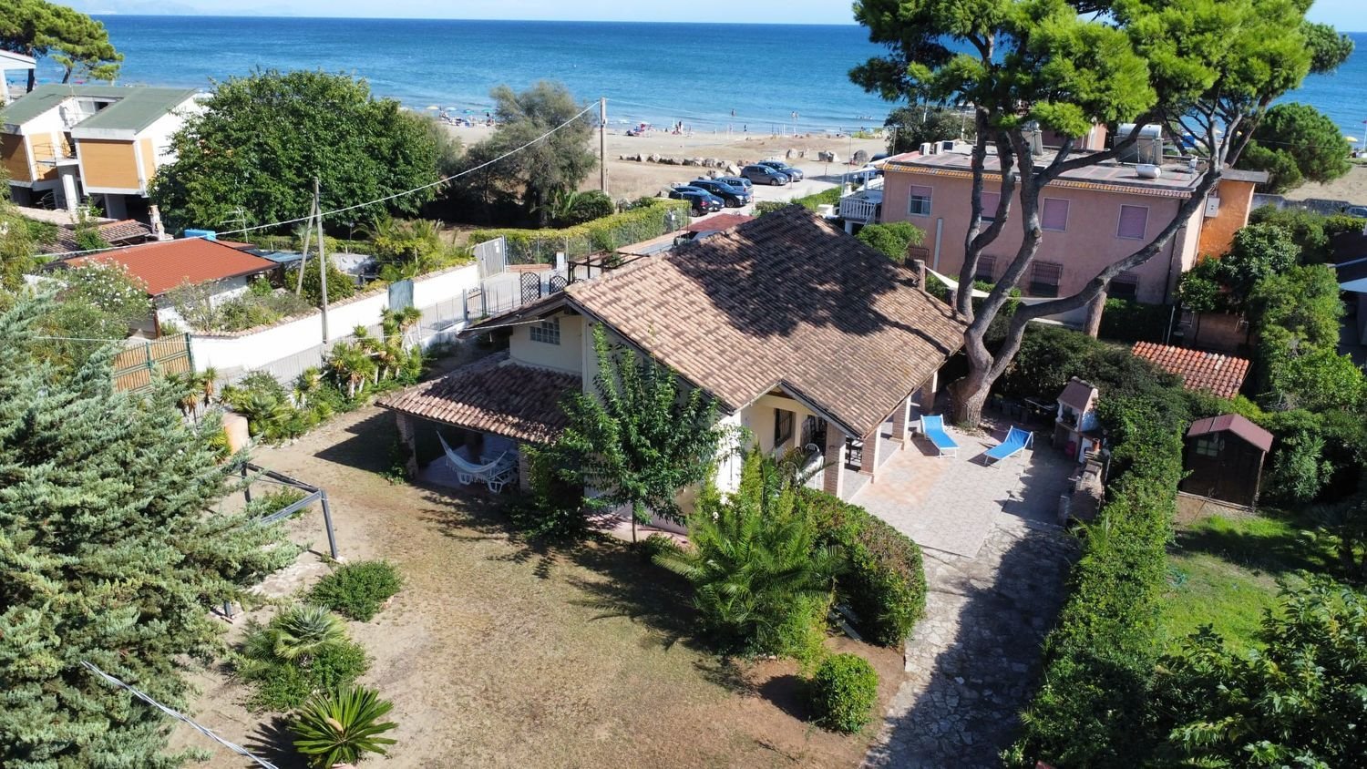 Villa de 9 dormitorios en Terracina, Italy No. 352949