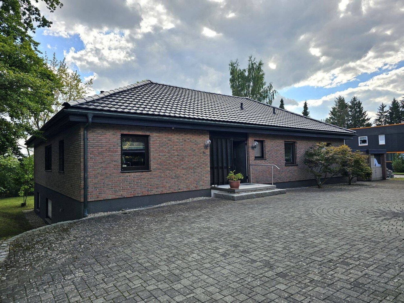 8 rooms Bungalow in Hof, Germany No. 346303