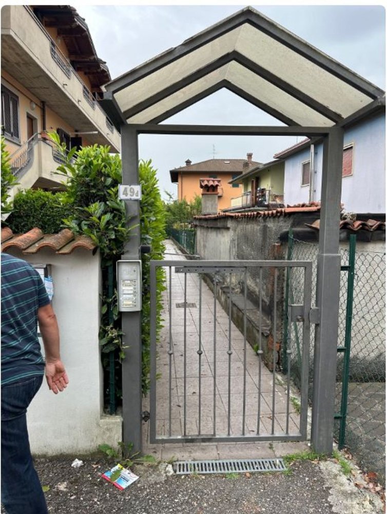 3غرفة شقة في Terno d'Isola, Italy رقم 186614