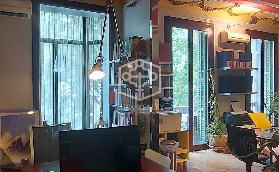 125m² Commercial property in Barcelona, Spain No. 16337