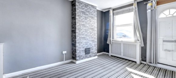 2 bedrooms House in Croydon, United Kingdom No. 4873 10