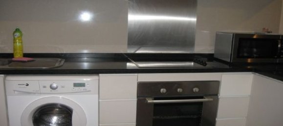 2 bedrooms Apartment in Ba Dinh, Vietnam No. 6415 4