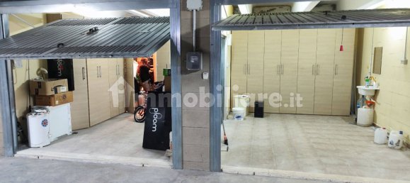 Garage à Taranto, Italy 30m² No. 309573 3