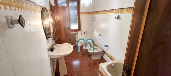 Villa de 3 dormitorios en Salzano, Italy No. 161836 21