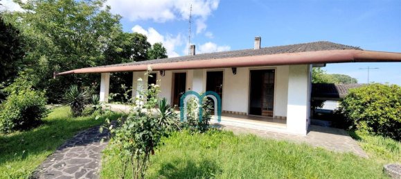 Villa de 3 dormitorios en Salzano, Italy No. 161836 32