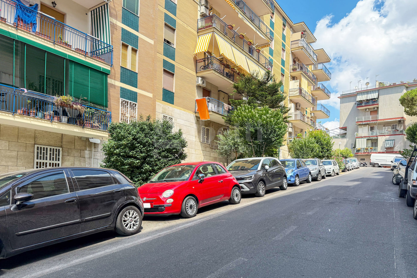 3 bedrooms Apartment in Naples, Italy No. 289268