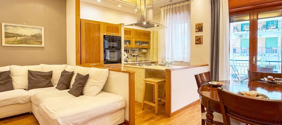 3 bedrooms Apartment in Naples, Italy No. 289268 7