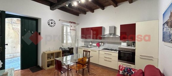 2-salle Appartement à Syracuse, Italy No. 250098 5