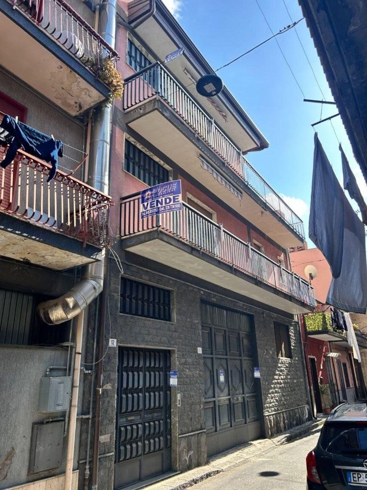 Casa de 5 divisões em Paternò, Italy N.º 259707