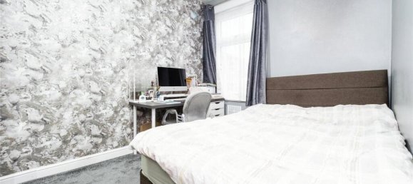 3 bedrooms House in East Ham, United Kingdom No. 11398 25