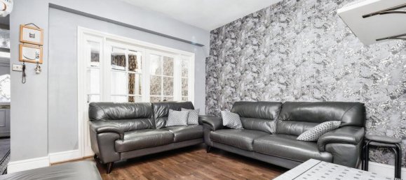 3 bedrooms House in East Ham, United Kingdom No. 11398 15