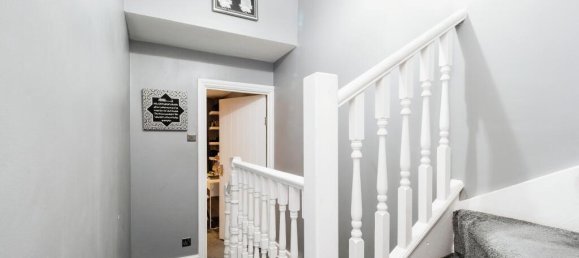 3 bedrooms House in East Ham, United Kingdom No. 11398 37