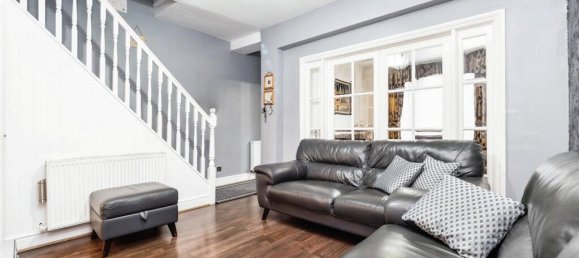 3 bedrooms House in East Ham, United Kingdom No. 11398 16