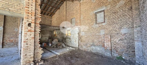 4 bedrooms House in Volongo, Italy No. 310897 33