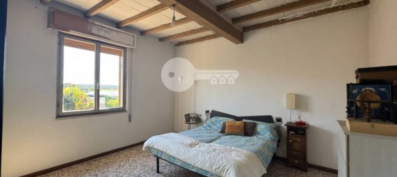 4 bedrooms House in Volongo, Italy No. 310897 27