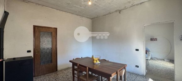 4 bedrooms House in Volongo, Italy No. 310897 6