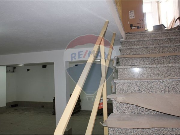  عقار تجاري في Campo de Besteiros, Portugal 314متر مربع رقم 42443