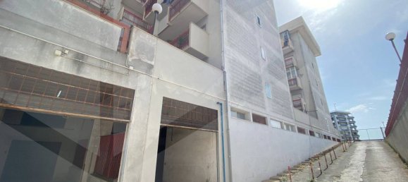 4-salle Appartement à Barletta, Italy No. 23037 21