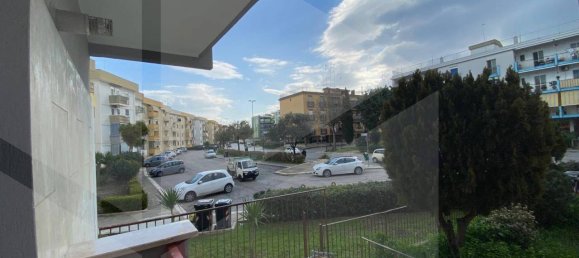 4-salle Appartement à Barletta, Italy No. 23037 6