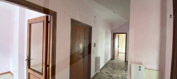 4-salle Appartement à Barletta, Italy No. 23037 12