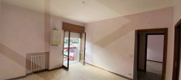 4-salle Appartement à Barletta, Italy No. 23037 4