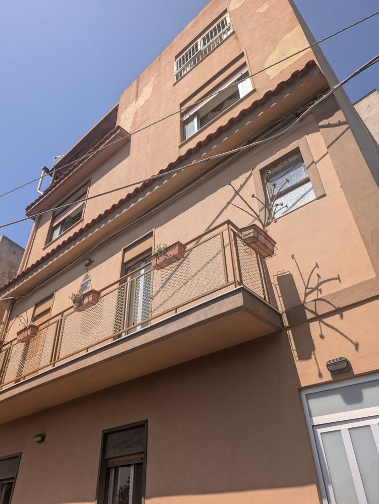 4 bedrooms House in Messina, Italy No. 332441