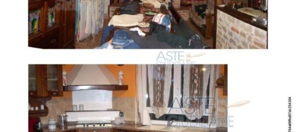 Квартира с 2 комнатами в Покапалья, Италия № 51921 7