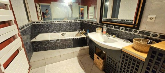 Apartamento de 3 dormitorios en Roanne, France No. 360934 9