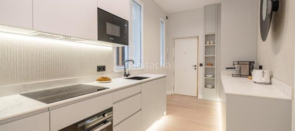 2 bedrooms Apartment in Madrid, Spain No. 93835 3