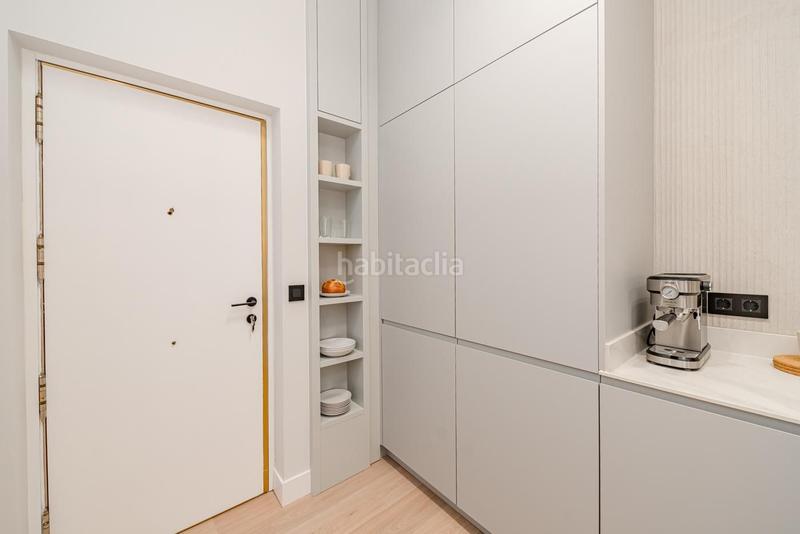 2 bedrooms Apartment in Madrid, Spain No. 93835
