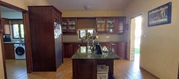 4 Schlafzimmer Gewerbliche Immobilie in Aradippou, Cyprus, Nr. 20365 7