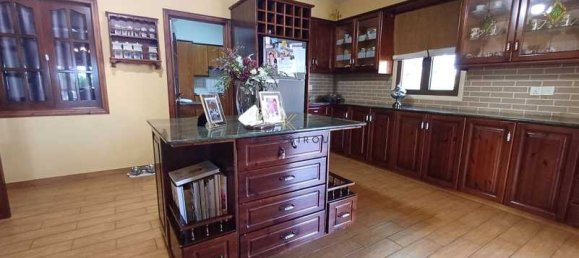 4 Schlafzimmer Gewerbliche Immobilie in Aradippou, Cyprus, Nr. 20365 10