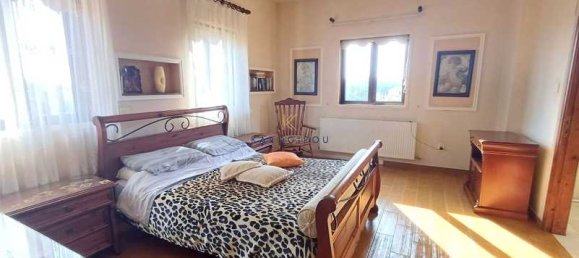 4 Schlafzimmer Gewerbliche Immobilie in Aradippou, Cyprus, Nr. 20365 2