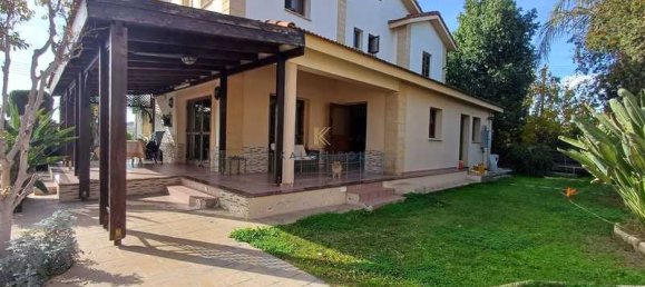 4 Schlafzimmer Gewerbliche Immobilie in Aradippou, Cyprus, Nr. 20365 15