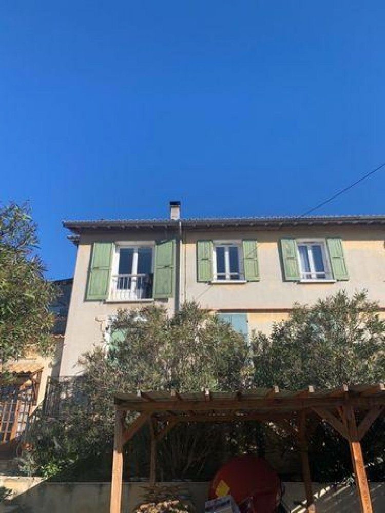 3 غرف نوم شقة في Meyreuil, France رقم 15065