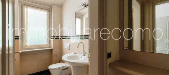 6 غرف نوم فيلا في San Fermo della Battaglia, Italy رقم 264199 39