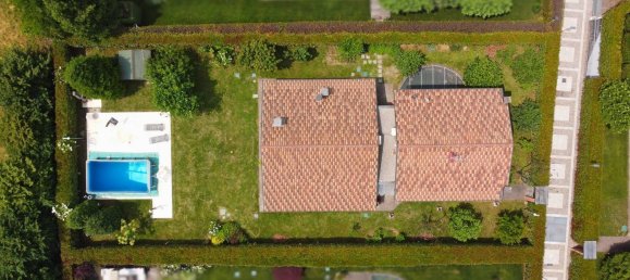 Villa de 5 habitaciónes en Mozzo, Italy No. 284332 2