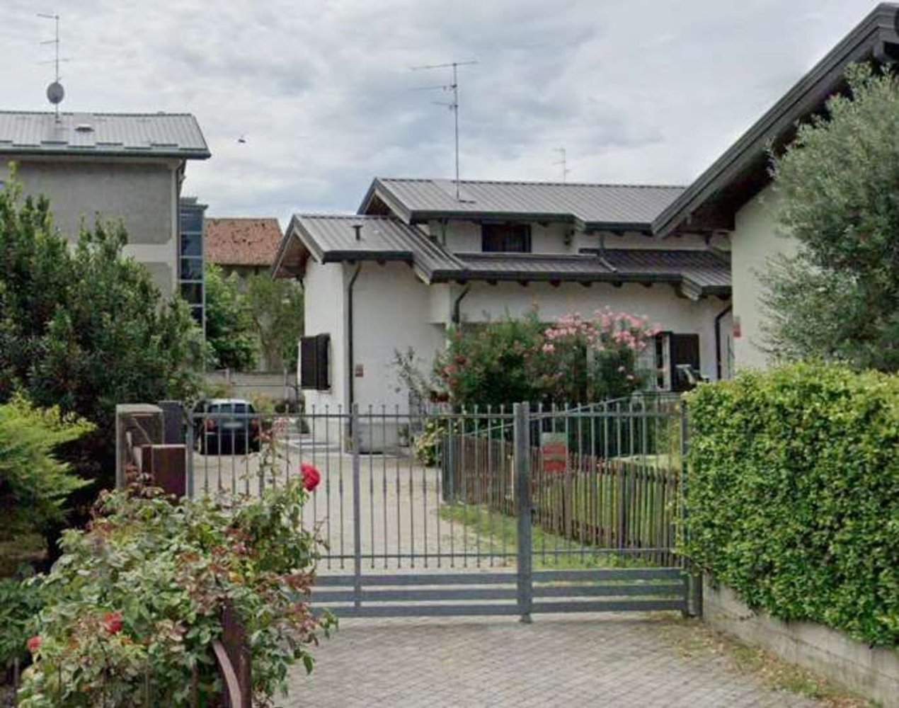 6غرفة فيلا في Turate, Italy رقم 313802