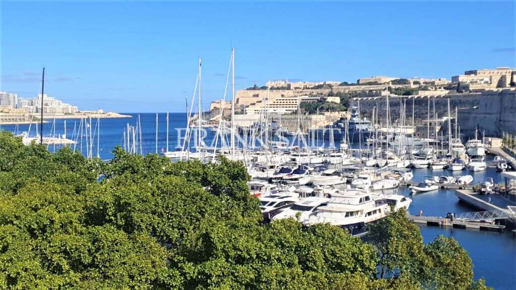 Apartamento de 2 dormitorios en Pieta, Malta No. 4779