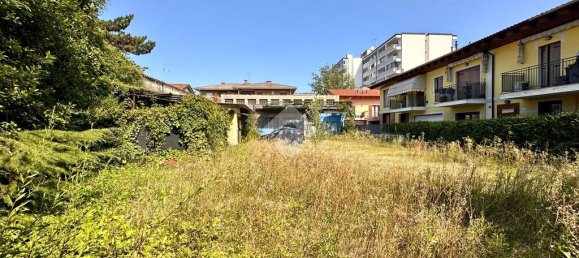 348m² Commercial property in Udine, Italy No. 347442 7
