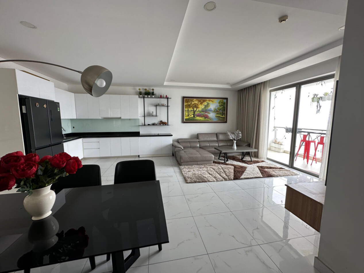 106m² House in District 7, Vietnam No. 13286