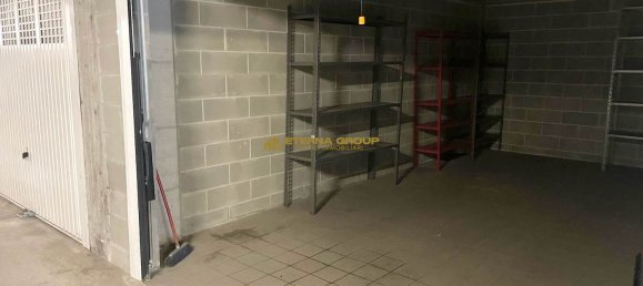 Garagem de 1 divisão em Moncalieri, Italy N.º 378795 12