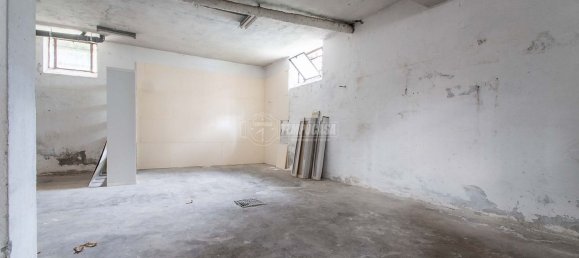 66m² Commercial property in Cusano Milanino, Italy No. 75116 4