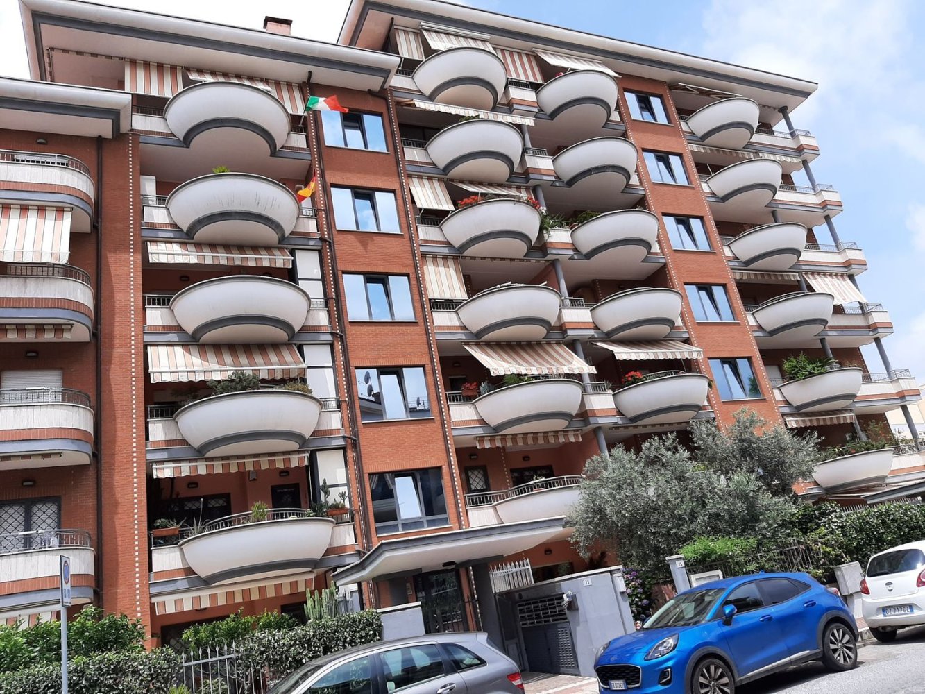 4 rooms Apartment in Aprilia, Italy No. 12981