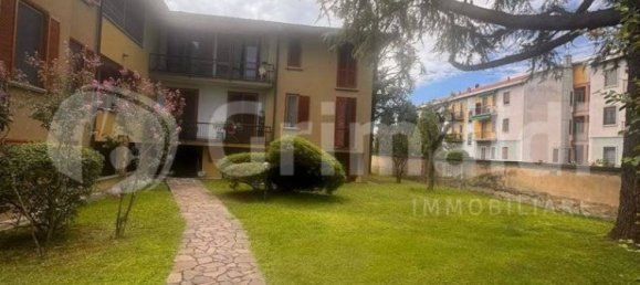 3 Schlafzimmer Wohnung in Pavia, Italy, Nr. 274051 9