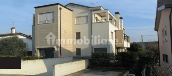 2 bedrooms Apartment in San Vendemiano, Italy No. 378396 3