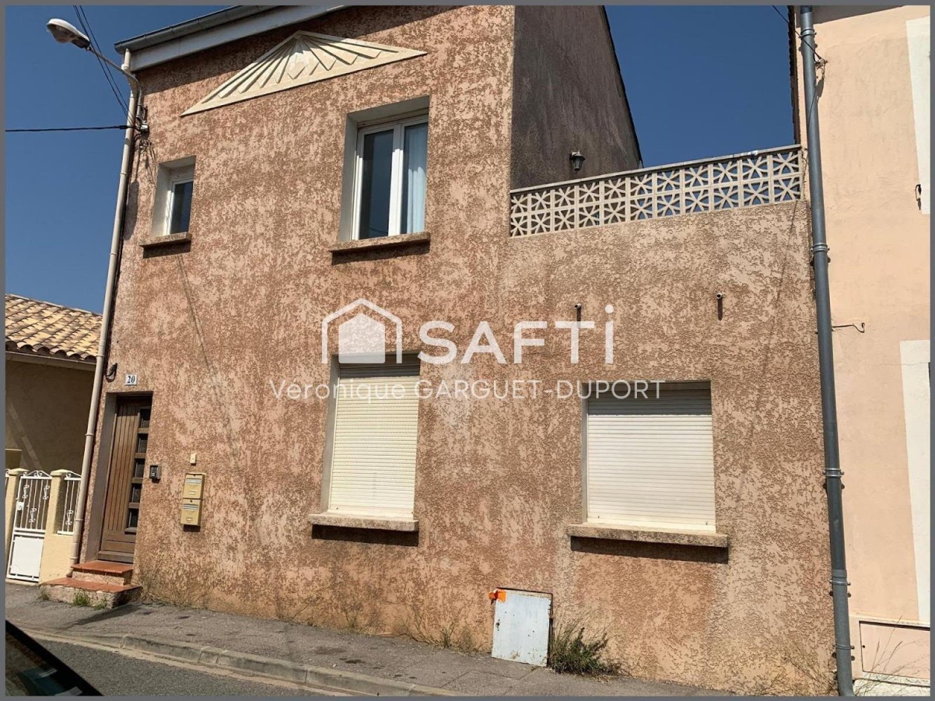 3 bedrooms Building in Narbonne, France No. 205984