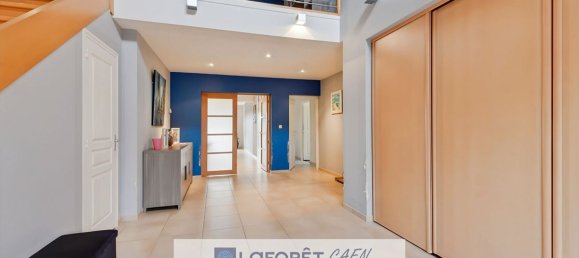 6 bedrooms House in Calvados, France No. 362159 7