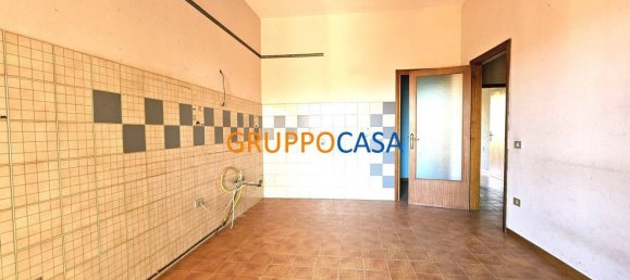 4 rooms Apartment in Altopascio, Italy No. 293100 2
