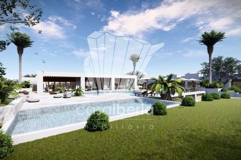 29 bedrooms Land in Lagoa, Portugal No. 255603